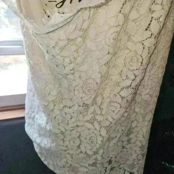 Berryou Womans Top - Picture 6 of 9